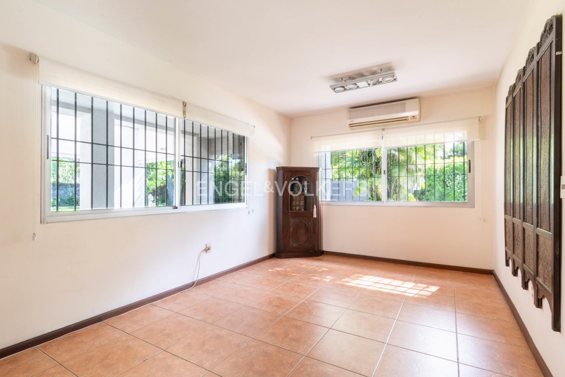 House in Montevideo, Departamento de Montevideo, Uruguay 5 - 15263905