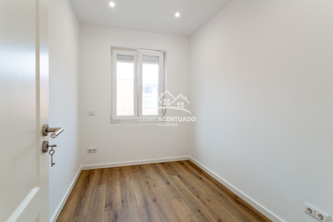 Condo in Sacavem, Lisbon, Portugal 5 - 15264306