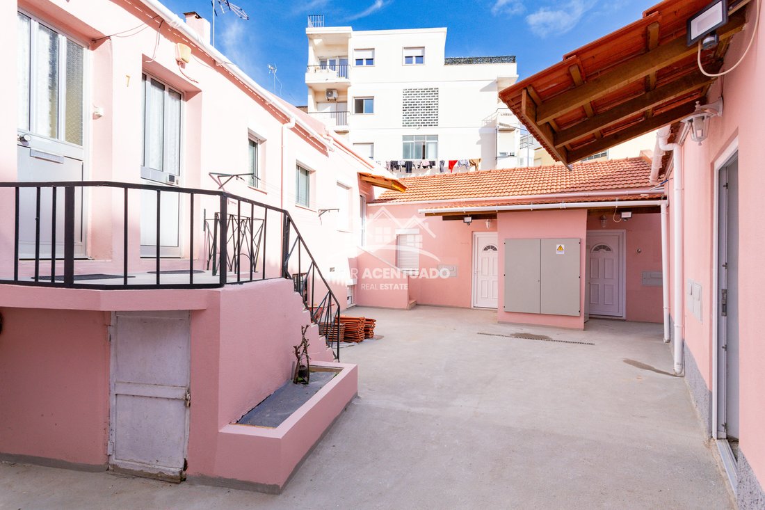 Condo in Sacavem, Lisbon, Portugal 2 - 15264306