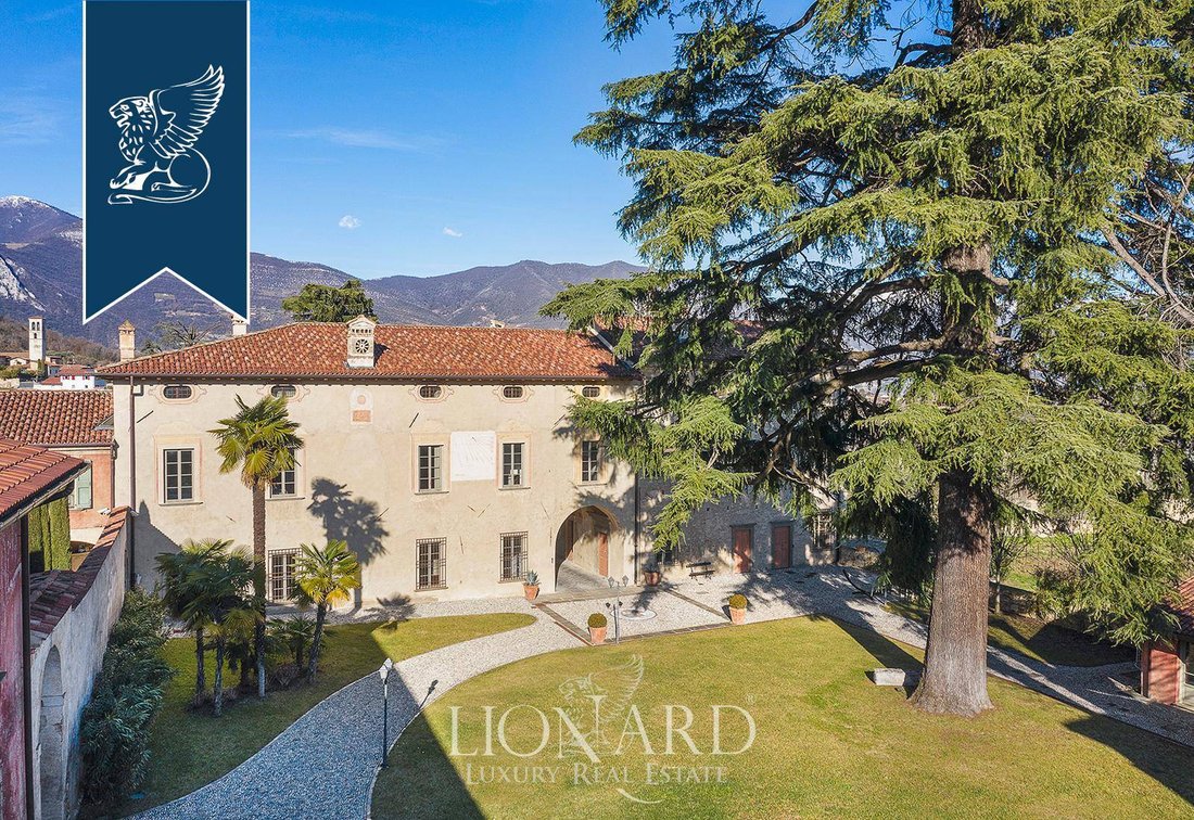 Villa in Iseo, Lombardy, Italy 2 - 15267371