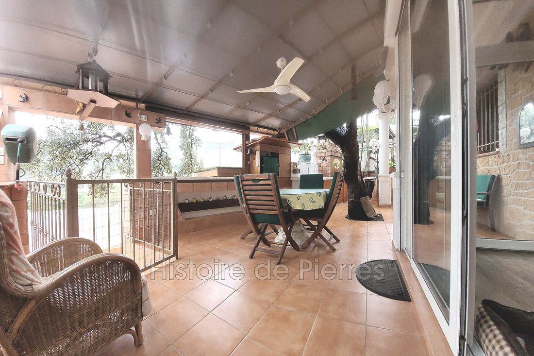 Villa in Hyeres, Provence-Alpes-Côte d'Azur, France 3 - 15264763