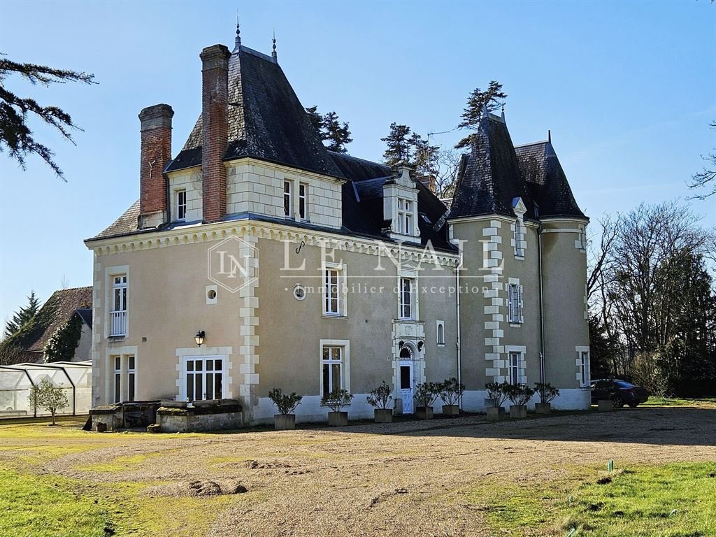 A Timeless Château’s Embrace: 44 Acres of Loire Valley Magic Near Tours