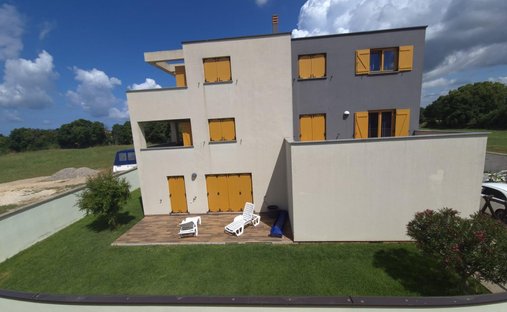 Villa in Valbandon, Istria County, Croatia 1