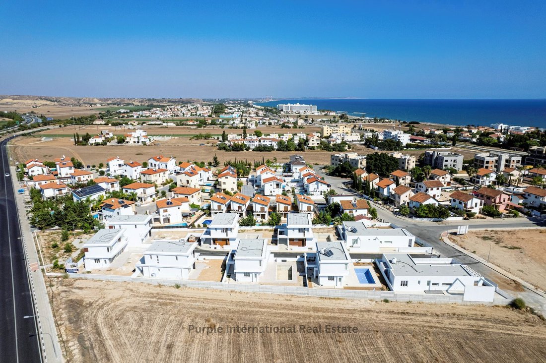 Villa in Pyla, Larnaca, Cyprus 1 - 15265109