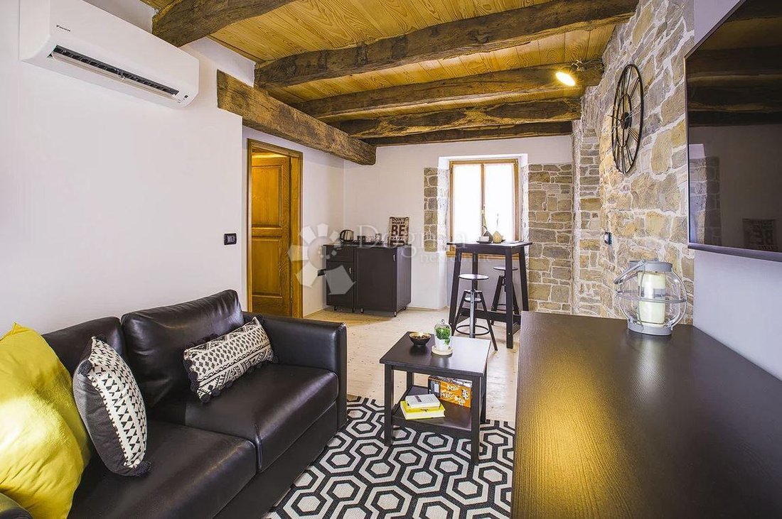 House in Oprtalj, Istria County, Croatia 4 - 15265996