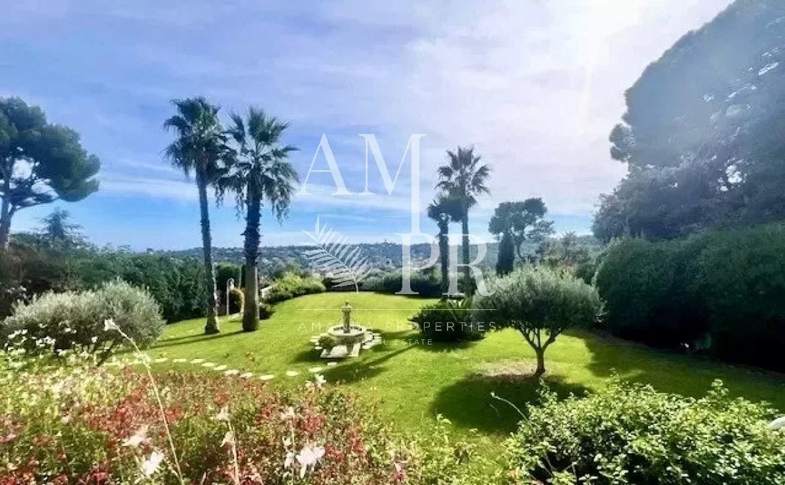Villa in Riquebonne-Ferratone-Pizou, Vallauris, France 2 - 15265759
