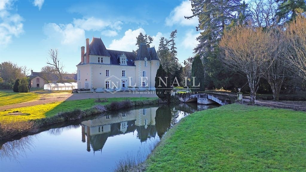 A Timeless Château’s Embrace: 44 Acres of Loire Valley Magic Near Tours