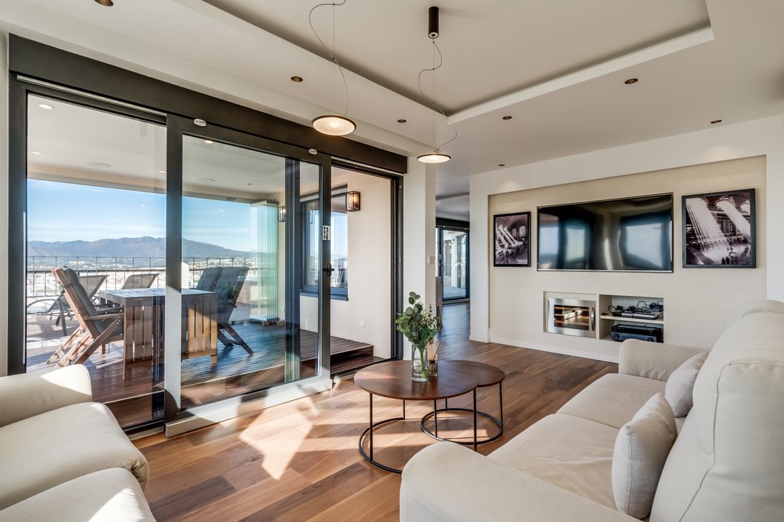 Visual Reference: Amazing Penthouse With Stunning Views In In Fuengirola Andalusia