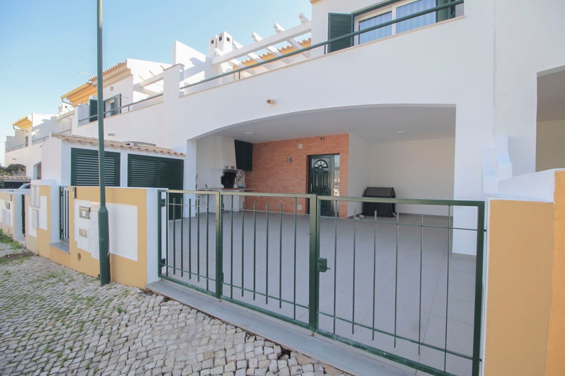 House in Olhos de Agua, Algarve, Portugal 1 - 15266332