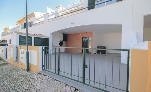 House in Olhos de Agua, Algarve, Portugal 1