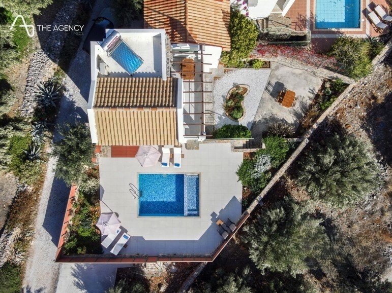 Villa in Community of Elounta, Agios Nikolaos Municipal Unit, Greece 1 - 15267284