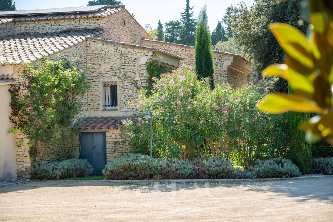 House in Orgon, Provence-Alpes-Côte d'Azur, France 5 - 15267441