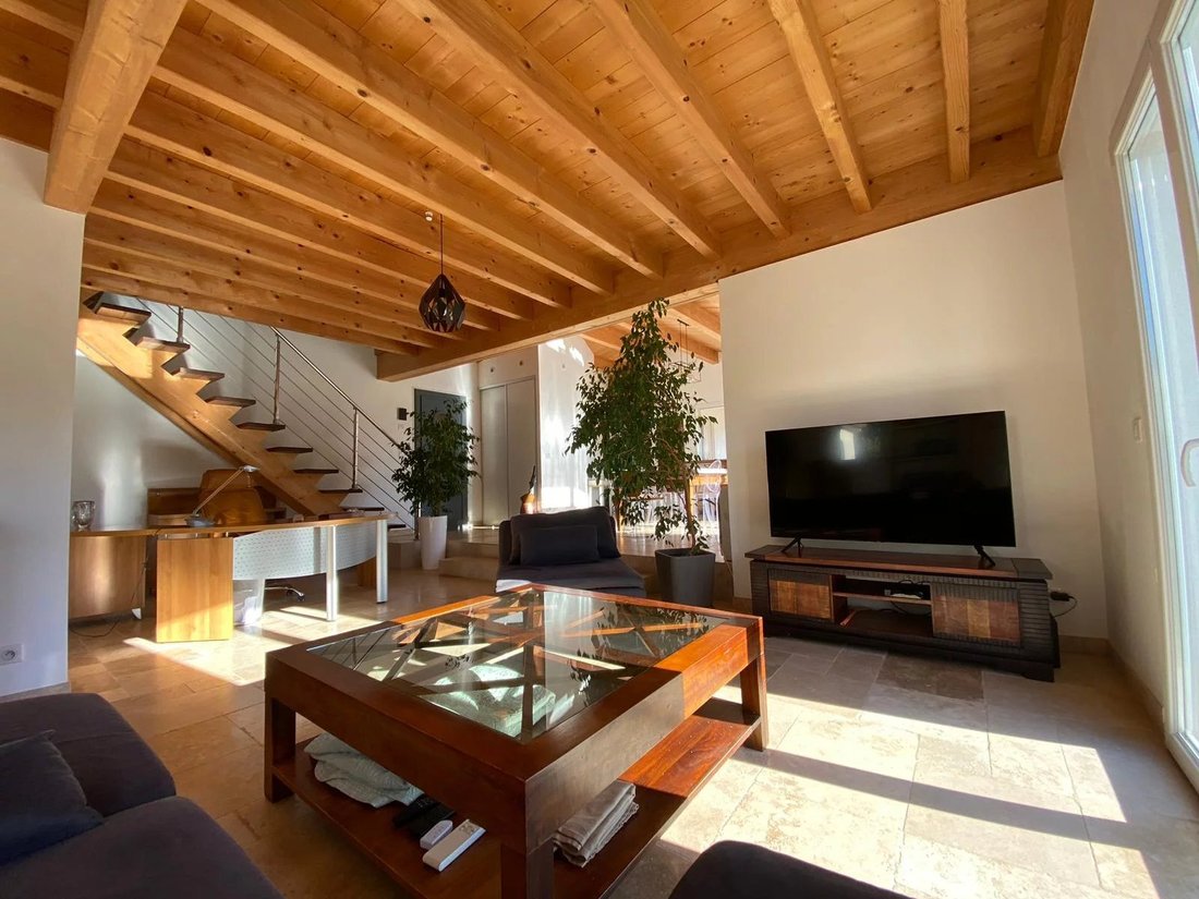 Villa in Salernes, Provence-Alpes-Côte d'Azur, France 2 - 15267395