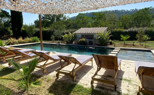 Villa in Salernes, Provence-Alpes-Côte d'Azur, France 1
