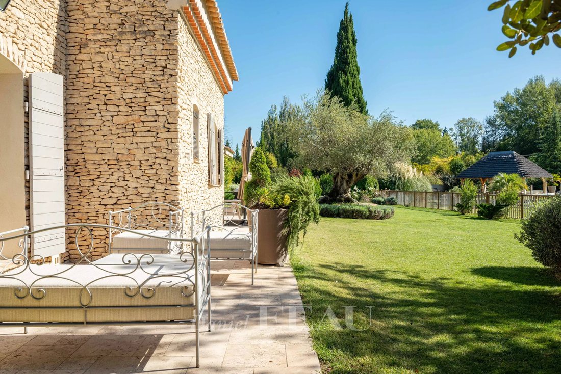 House in Orgon, Provence-Alpes-Côte d'Azur, France 3 - 15267441
