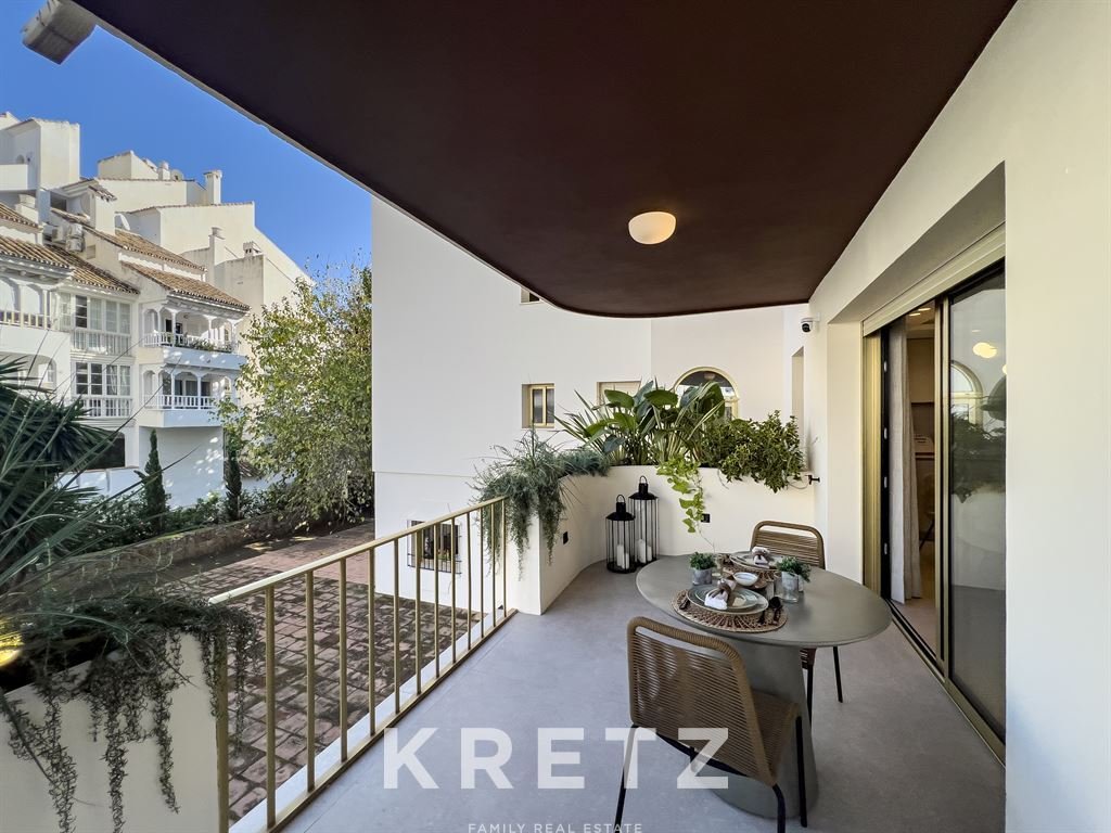 Apartment in Puerto Banus, Marbella, Spain 2 - 15268393