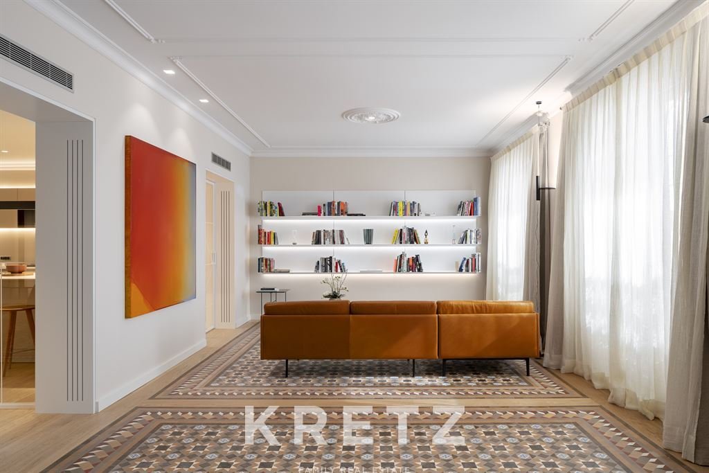 Apartment in Ciutat Vella, Barcelona, Spain 5 - 15268274