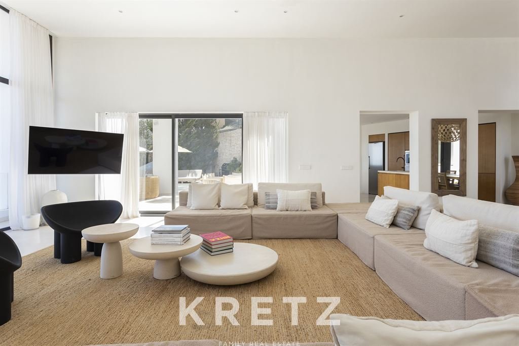 Villa in Roca Llisa, Santa Eularia des Riu, Balearic Islands 4 - 15268455