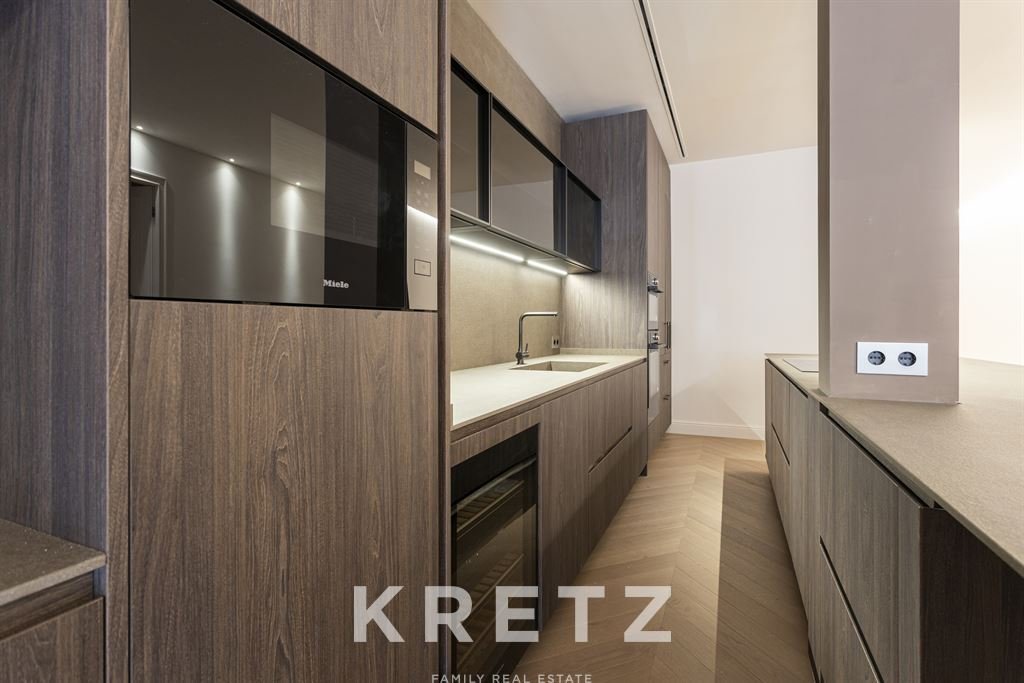 Appartamento a Eixample, Barcellona, Spagna 4 - 15268429