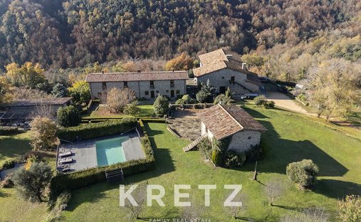 House in Olot, Catalonia, Spain 1