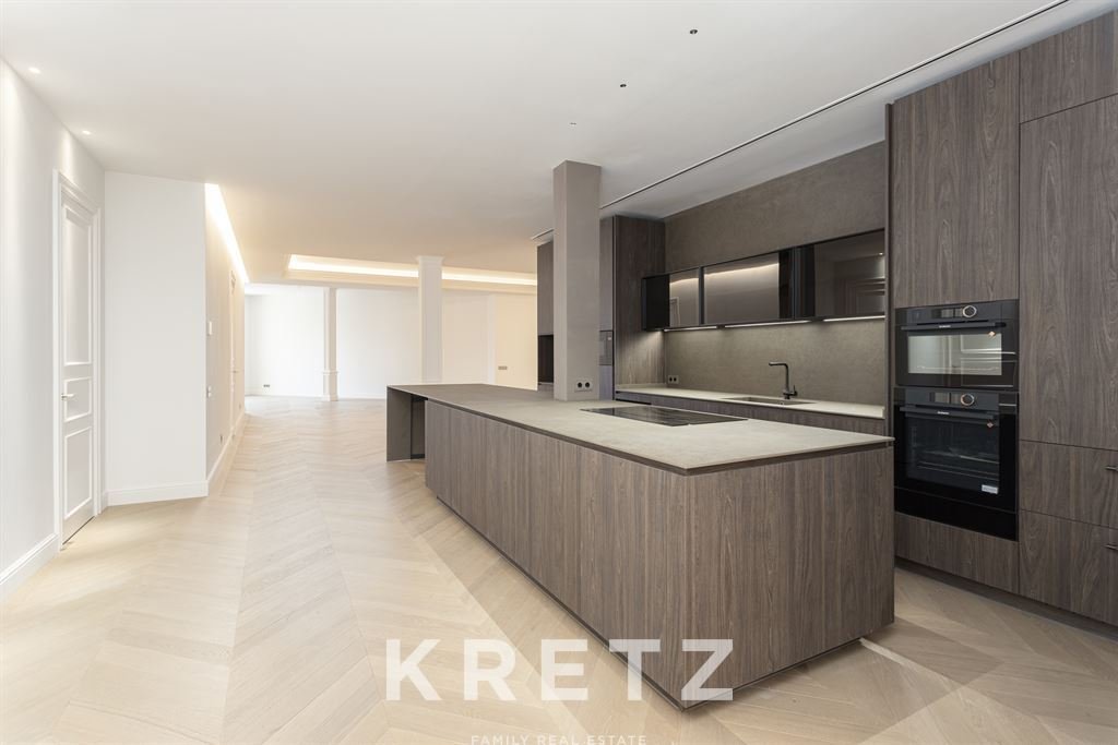 Appartamento a Eixample, Barcellona, Spagna 1 - 15268429