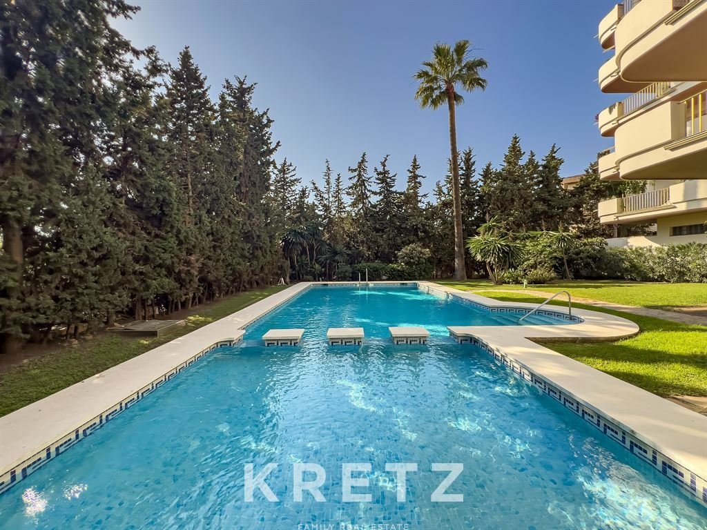 Apartment in Puerto Banus, Marbella, Spain 1 - 15268393