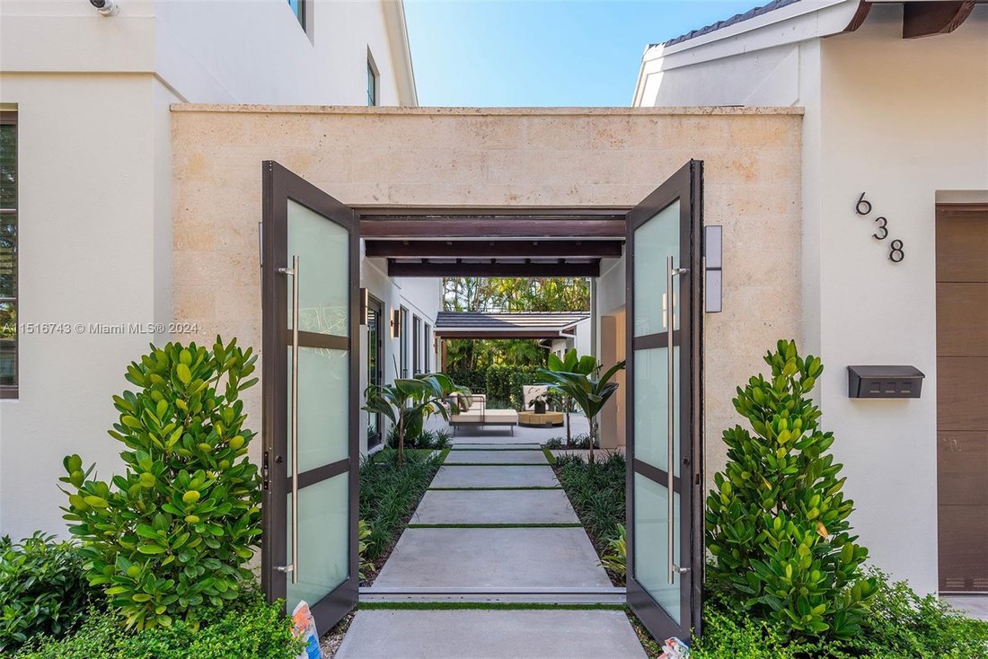 House in Coral Gables, Florida, United States 2 - 15269038