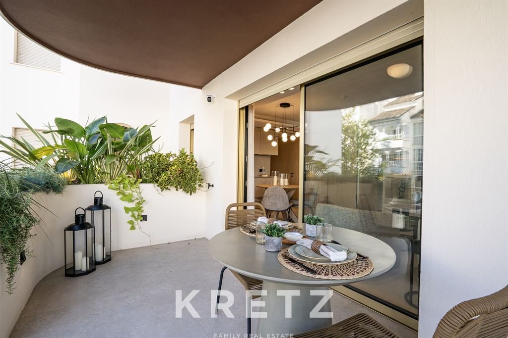Apartment in Puerto Banus, Marbella, Spain 4 - 15268393