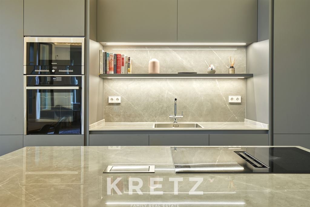 Apartment in Eixample, Barcelona, Spain 3 - 15268490
