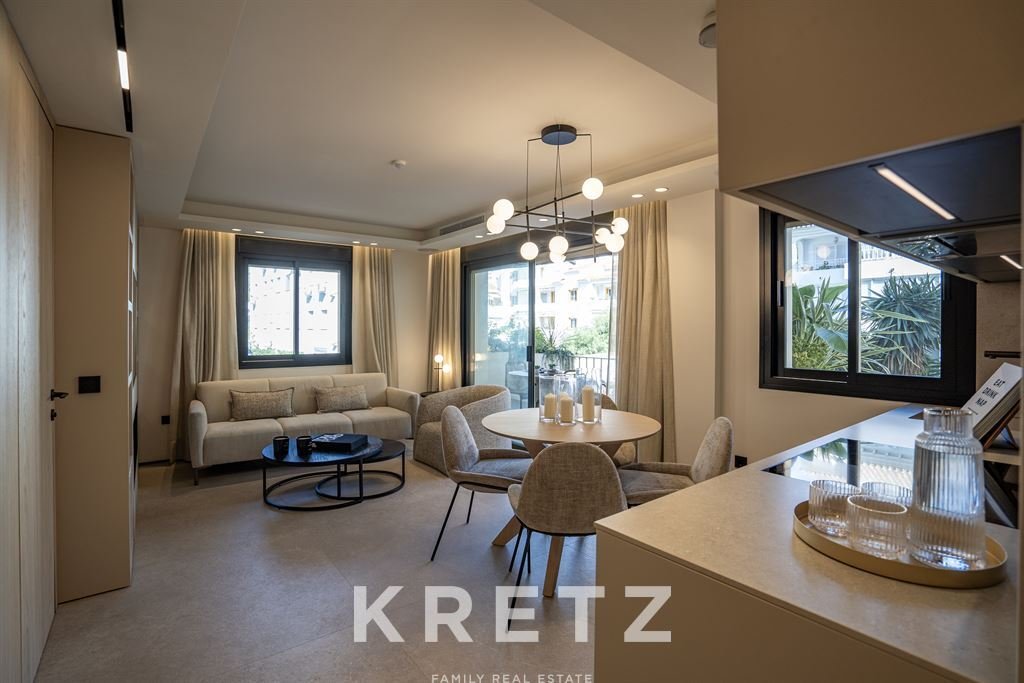 Apartment in Puerto Banus, Marbella, Spain 5 - 15268393