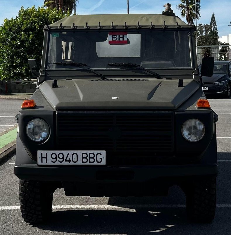 Suv in Glendale, United States 2 - 15270127