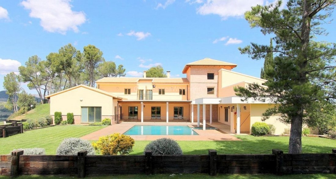 Villa in Penaguila, Valencian Community, Spain 1 - 11335038