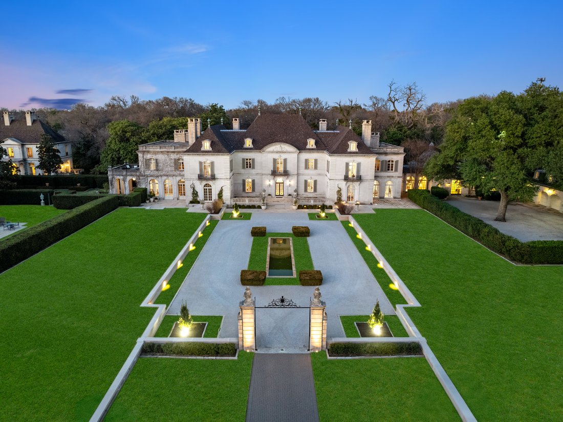 House in Dallas, Texas, United States 1 - 15269037
