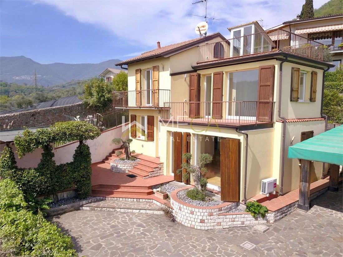 Villa in Salo, Lombardy, Italy 2 - 15270816