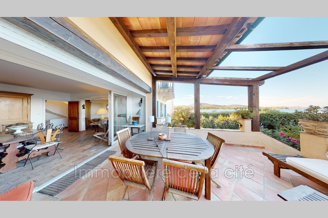 Villa in Grimaud, Provence-Alpes-Côte d'Azur, France 1 - 15269480