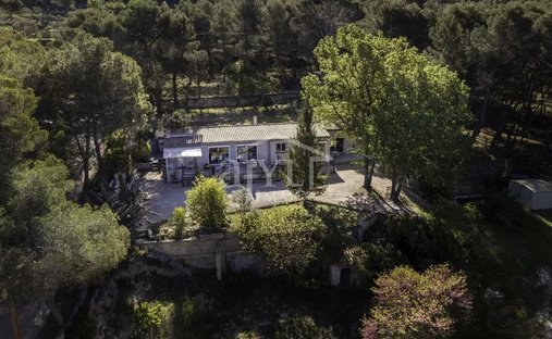Maison à Rognes, Provence-Alpes-Côte d'Azur, France 1