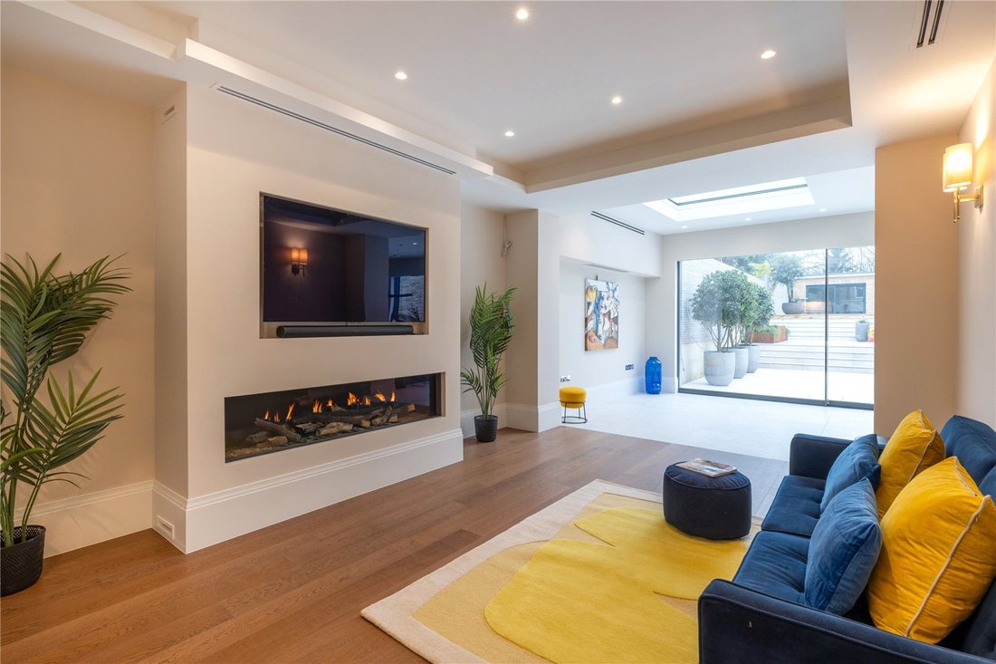 House in Swiss Cottage, Camden, England 4 - 15270300