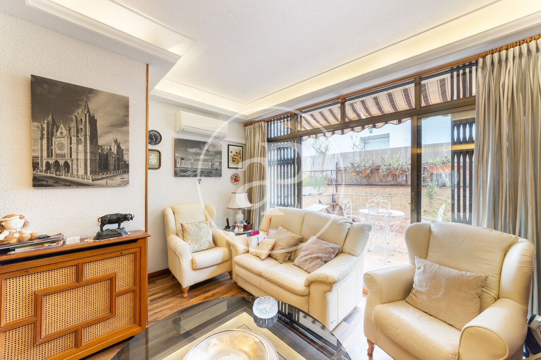 Villa in Barrio Salamanca, Madrid, Spain 3 - 15270536