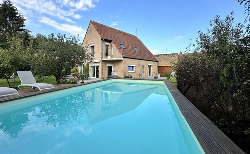 House in Merignies, Hauts-de-France, France 1