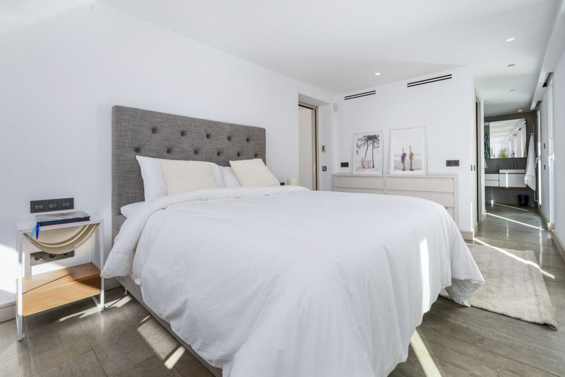 Villa in Marbella, Andalusia, Spain 4 - 15270555