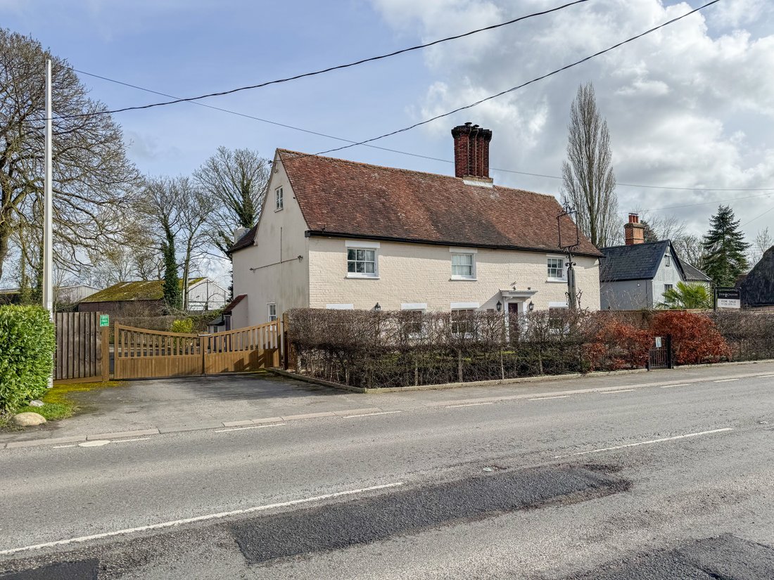 House in Ridgewell, England 1 - 15270333