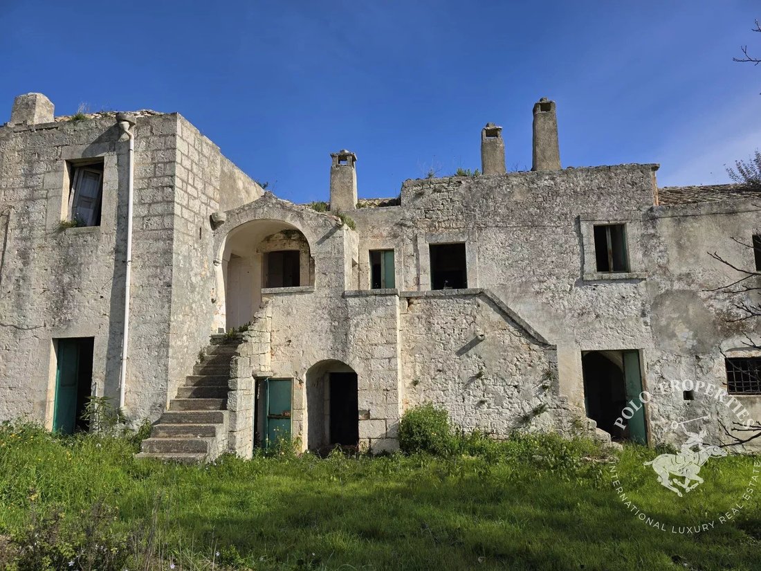 Casa en Ceglie Messapica, Apulia, Italia 2 - 15269456