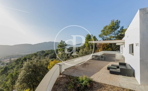 Villa in Matadepera, Catalonia, Spain 1