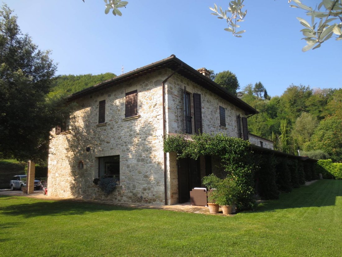 Villa in Porta Maggiore, Ascoli Piceno, Marche 1 - 15271357