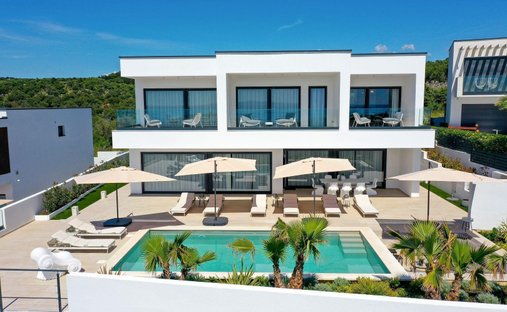 Villa in Novalja, Croatia 1