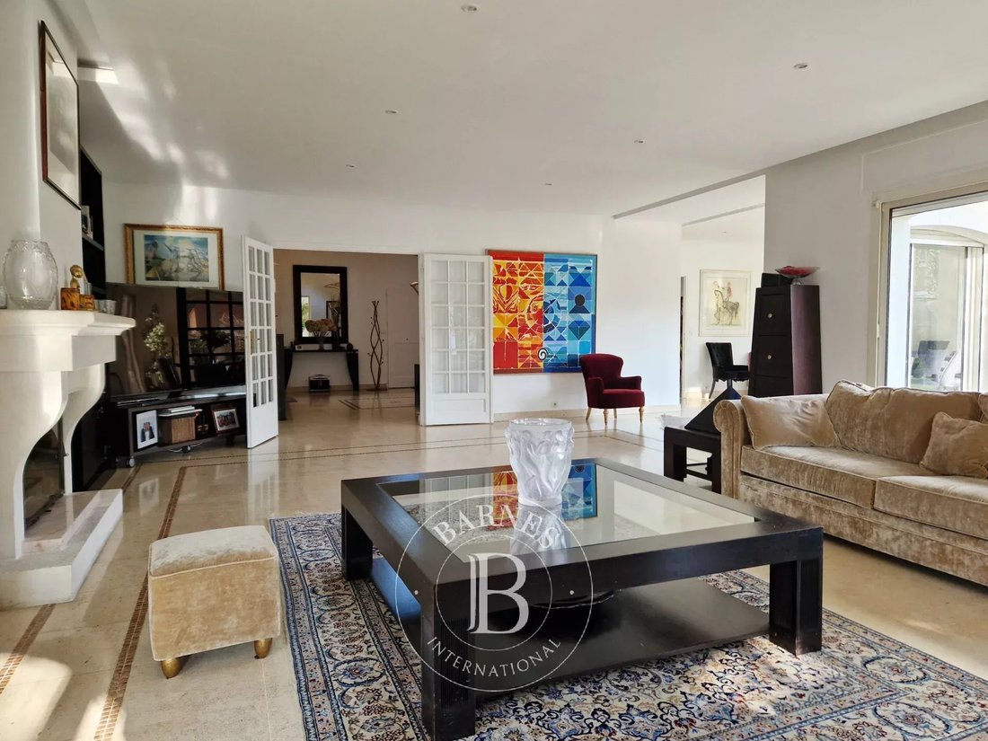 House in Centre Ville-Tour du Lac, Enghien-les-Bains, France 3 - 15269701