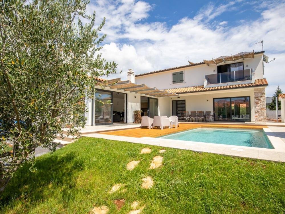 Villa in Sisan, Istria County, Croatia 1 - 14779349