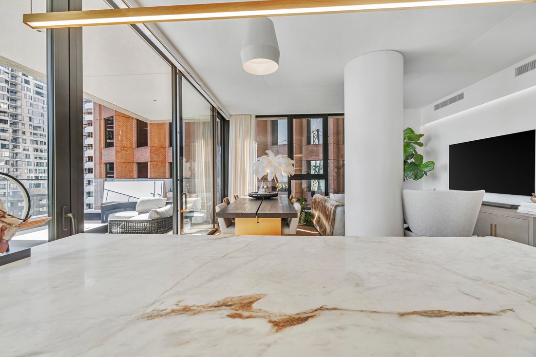 Condo in San Francisco, California, United States 3 - 15272262