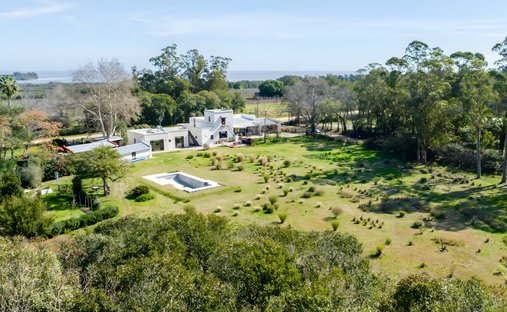 Finca in Colonia del Sacramento, Colonia Department, Uruguay 1