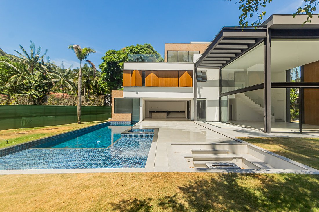 House in Rio de Janeiro, State of Rio de Janeiro, Brazil 2 - 15273136